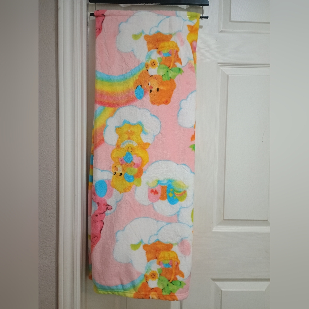 New Care Bears Vibrant Easter Throw Blanket Size 50x70 - Picture 5 of 5